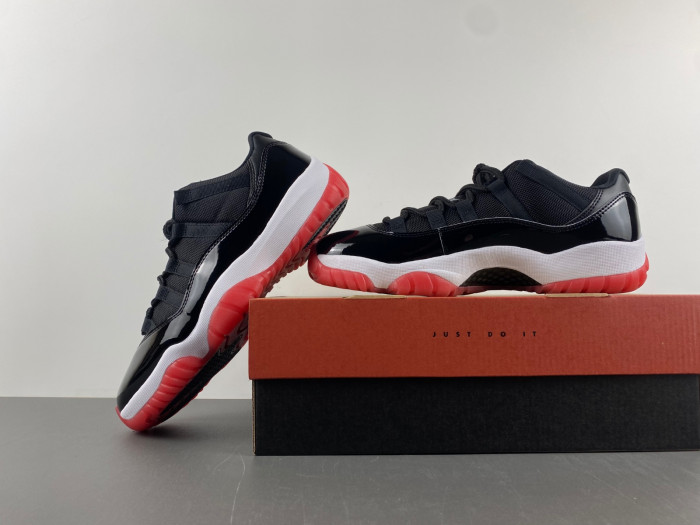 Air Jordan 11 Retro Low