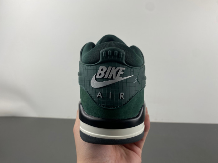 Air Jordan 4 RM SP Nigel Sylvester Grandma