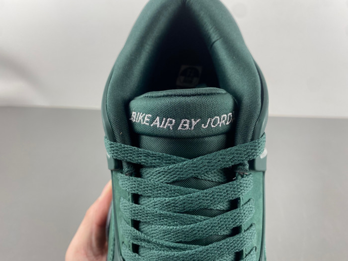 Air Jordan 4 RM SP Nigel Sylvester Grandma