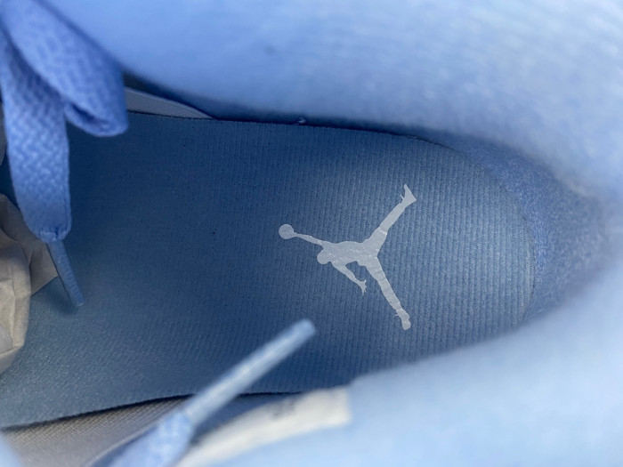 Air Jordan 4 Retro Women