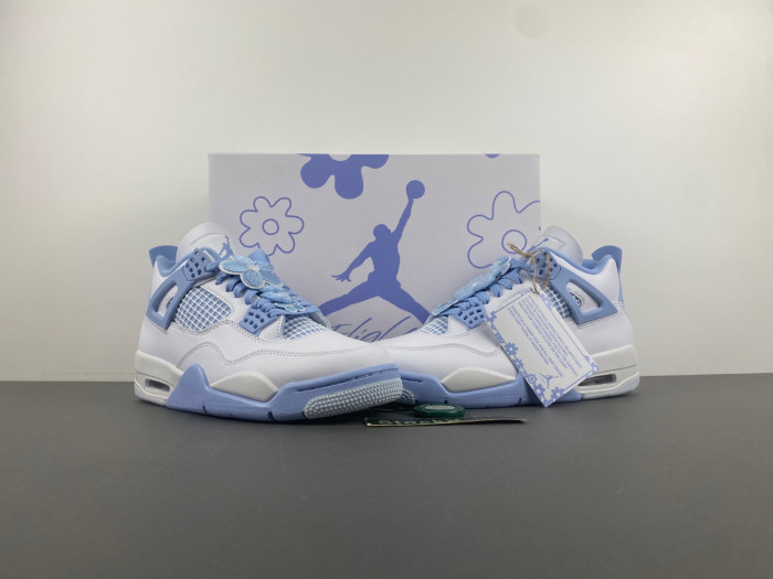 Air Jordan 4 Retro Women