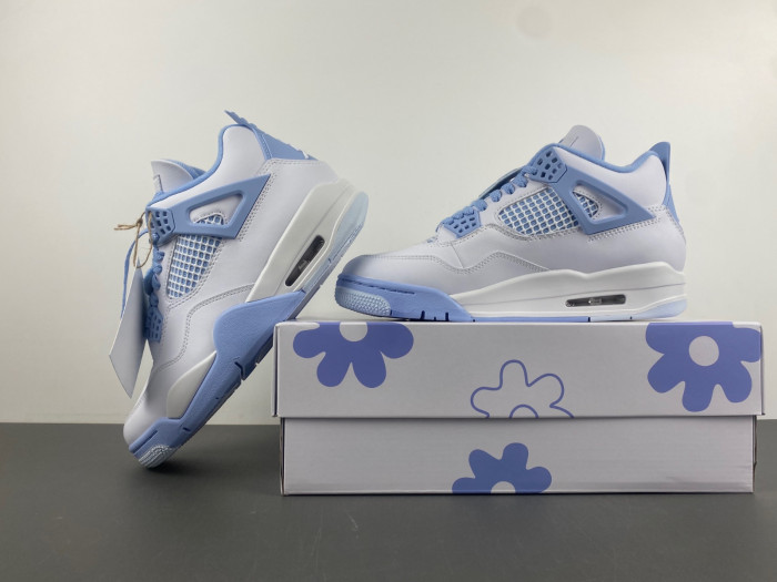 Air Jordan 4 Retro Women