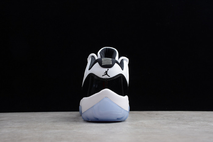 Jordan 11 Retro Low Concord 528895-153