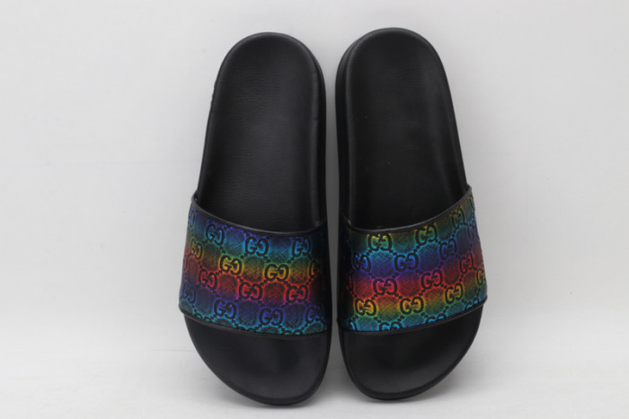 Gu66 SLIPPERS