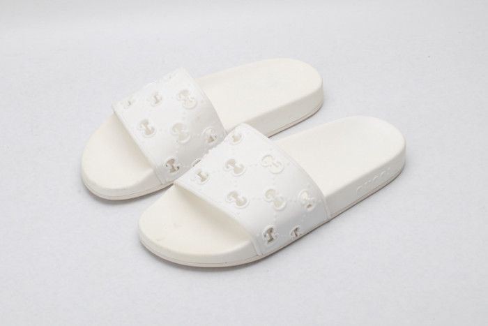 Gu66 SLIPPERS