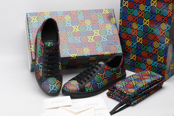 Gu66 Ace Embroidered Low-Top Sneaker 610085 H2020 1110