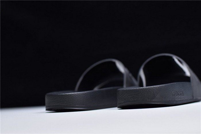 Gu66 SLIPPERS