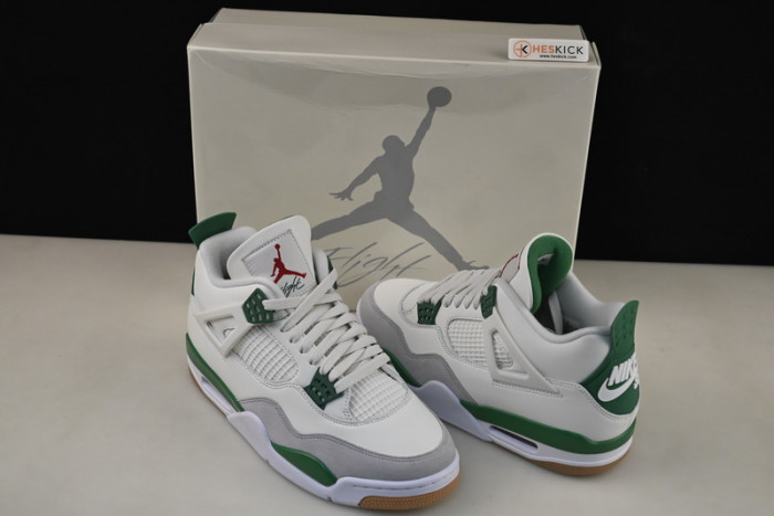 The Nike SB x Air Jordan 4 “Pine Green” DR5415-103