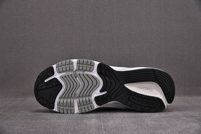N3W BLANCE SNEAKER