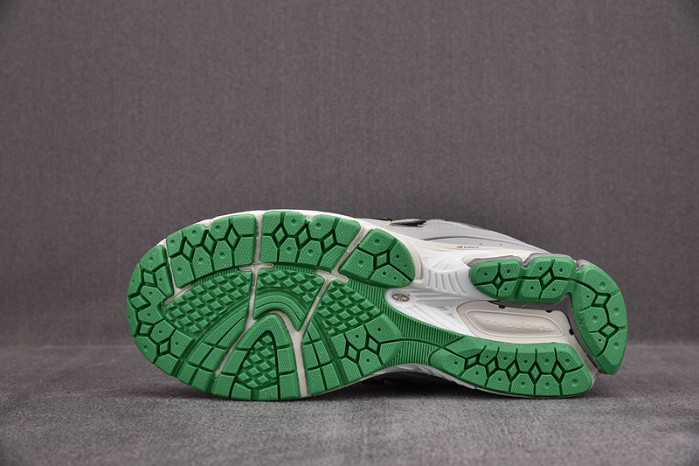 N3W BLANCE SNEAKER