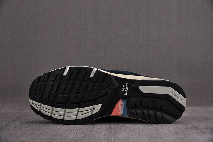 N3W BLANCE SNEAKER