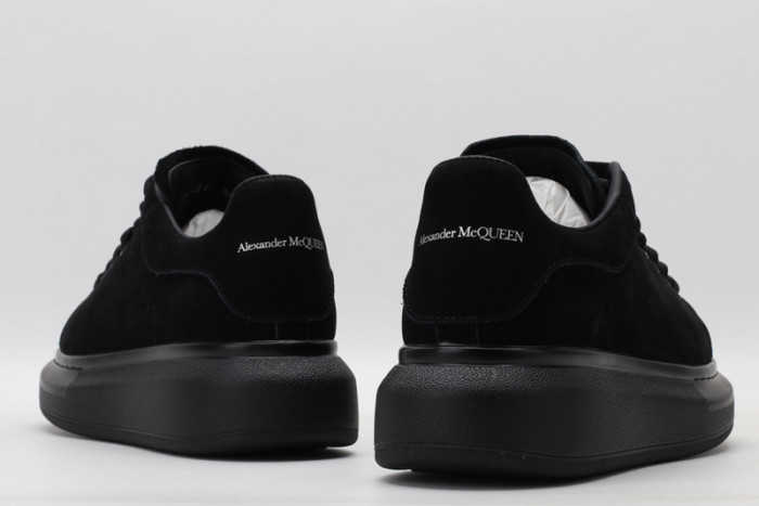 MQ Sneakers