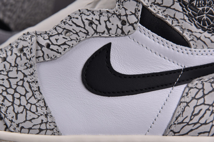 Air Jordan 1 Retro High OG "White Cement" DZ5485-052