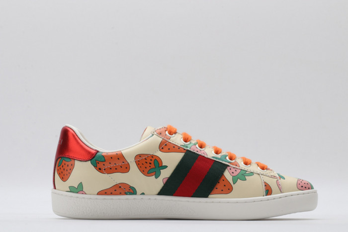 Gu66 Ace Embroidered Low-Top Sneaker