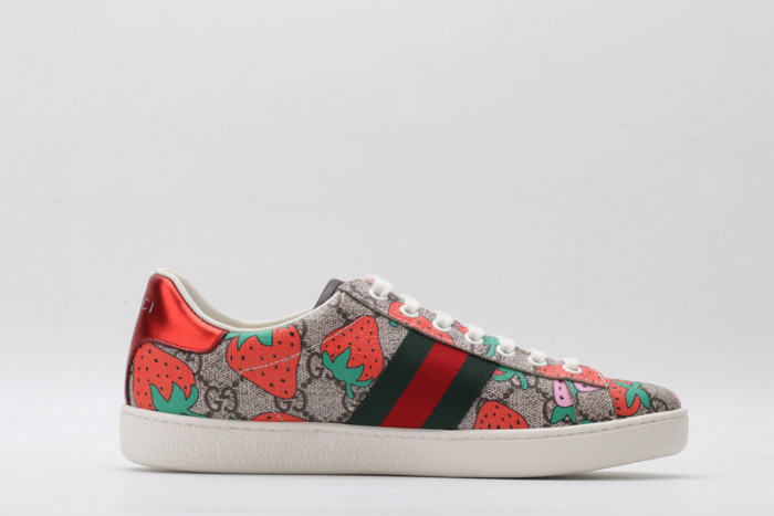 Gu66 Ace Embroidered Low-Top Sneaker