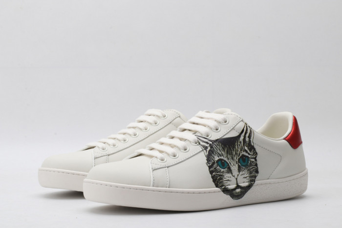 Gu66 Ace Embroidered Low-Top Sneaker
