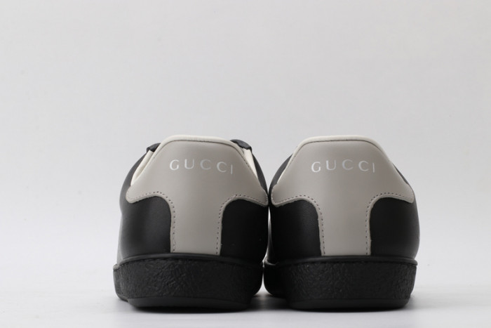 Gu66 Ace Embroidered Low-Top Sneaker
