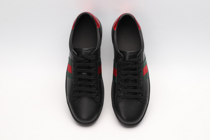 Gu66 Ace Embroidered Low-Top Sneaker