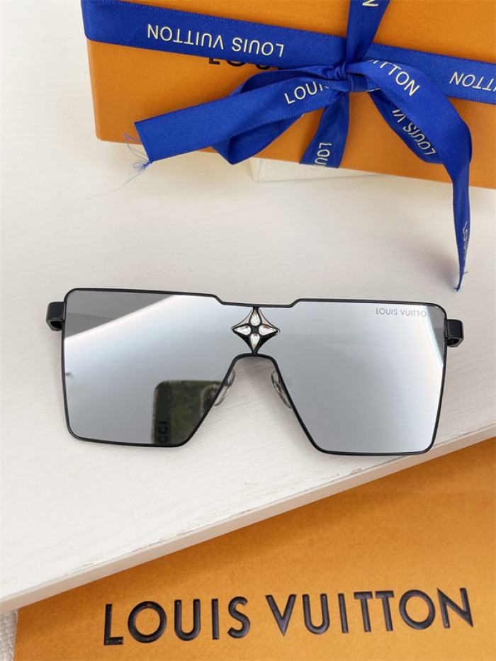 Lou1su1tt Sunglasses