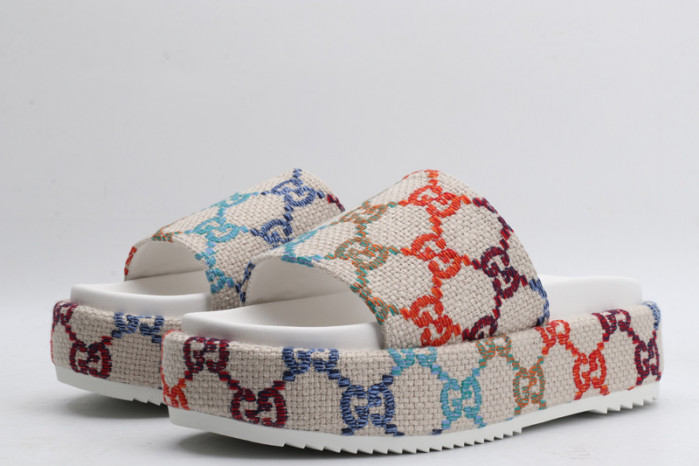Gu66 SLIPPERS