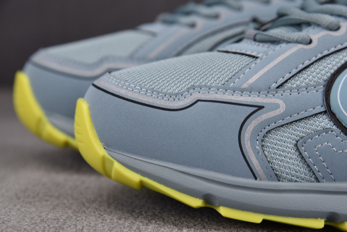 D10R B30 SNEAKER