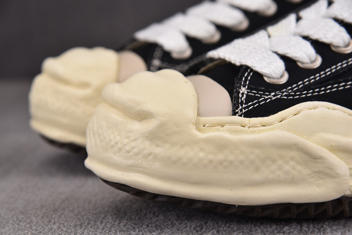 MAISON MIHARA YASUHIRO SNEAKER