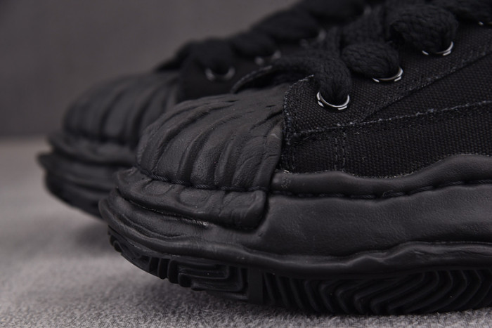 MAISON MIHARA YASUHIRO SNEAKER