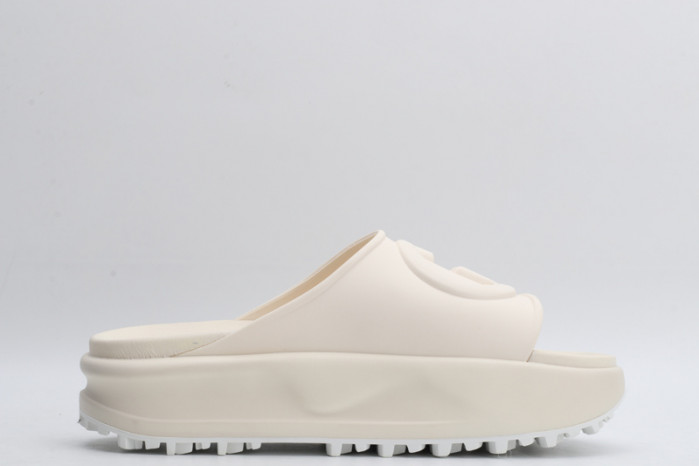 Gu66 SLIPPERS
