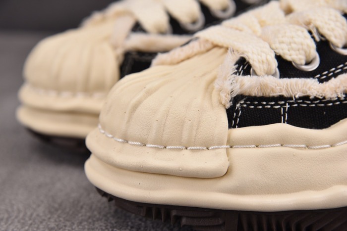 xvessel x Ma*s*n mihara yasuhiro sneaker