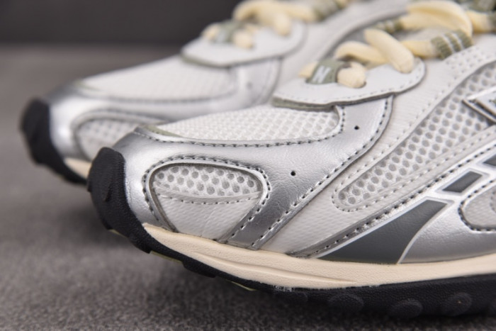 N3w Balance 204L Silver Metallic Sage Green U204LSWB