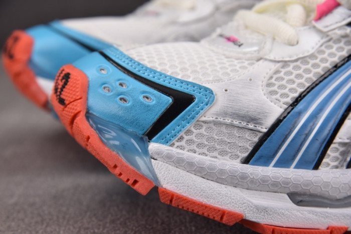 BLCG Runner Suede Sneaker 772767 W3RMU 9458