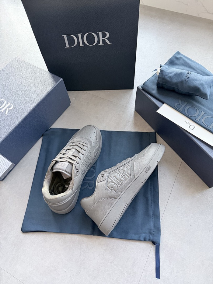 D10R B27 Sneaker