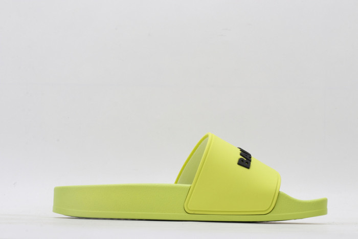 BLCG SLIPPERS