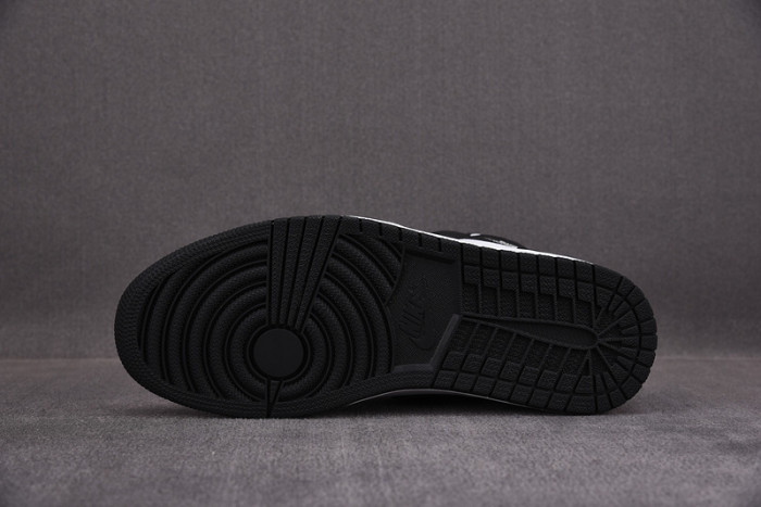 Air Jordan 1 Retro Black White (2014) 555088-010