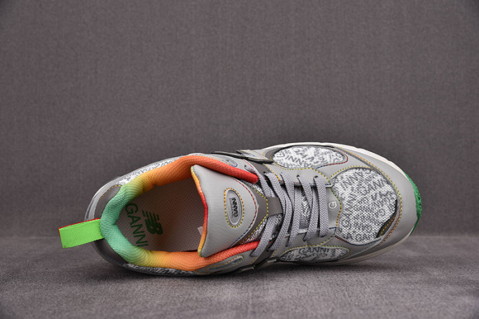 N3W BLANCE SNEAKER