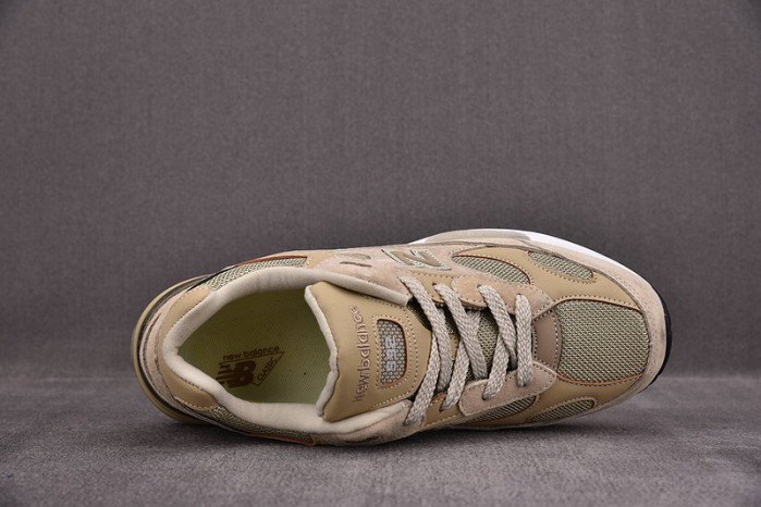 N3W BLANCE SNEAKER