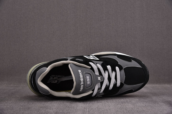 N3W BLANCE SNEAKER