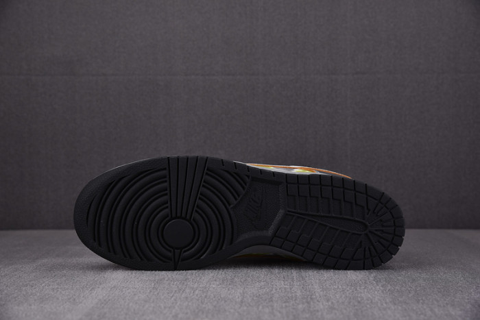 Nike SB Dunk Low HUF Wait, What!? (Friends and Family) FD8775-002