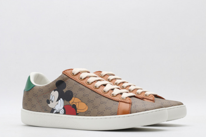 Gu66 Ace Embroidered Low-Top Sneaker