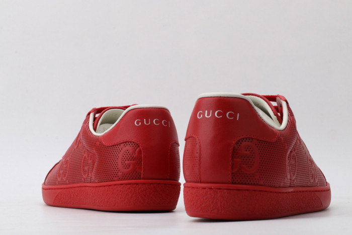 Gu66 Ace Embroidered Low-Top Sneaker