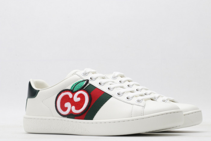 Gu66 Ace Embroidered Low-Top Sneaker