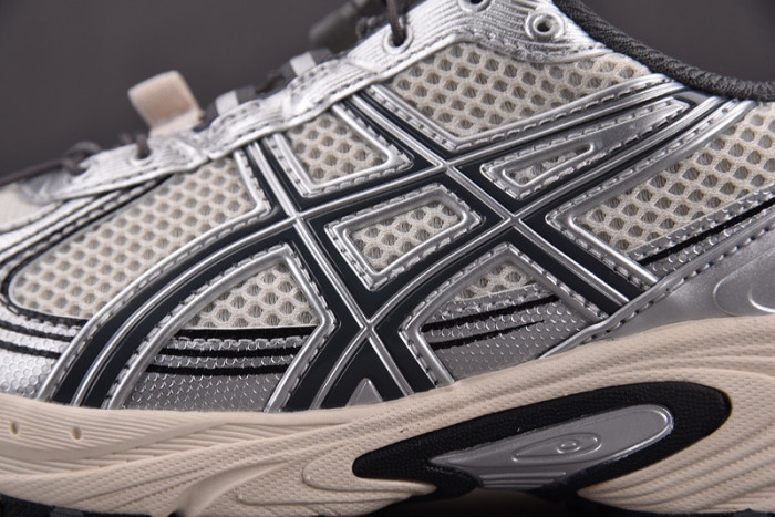 As*ic*s gel-kahana tr v4 silver white 1203a497-200