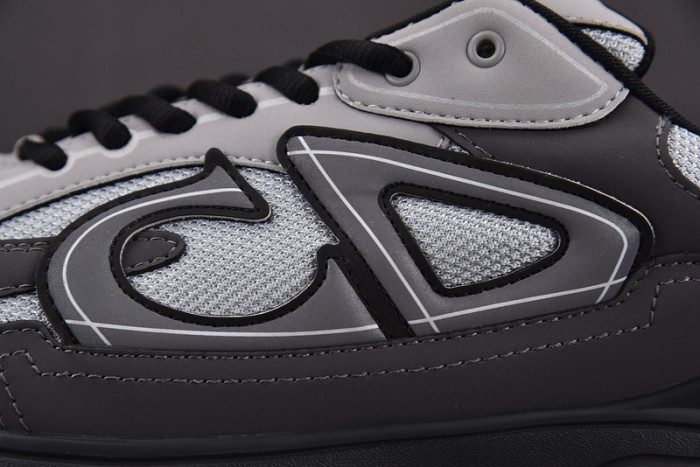 D10R B30 SNEAKER