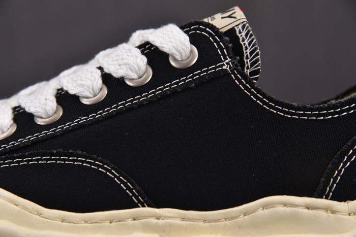 MAISON MIHARA YASUHIRO SNEAKER