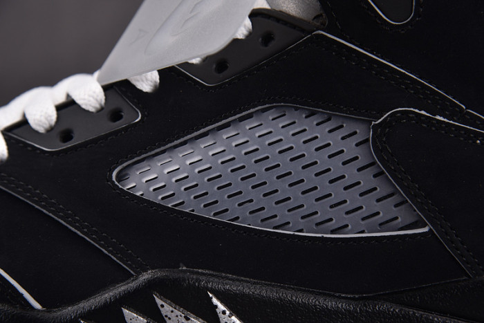 Air Jordan 5 “Black Metallic Reimagined”HF3975-001