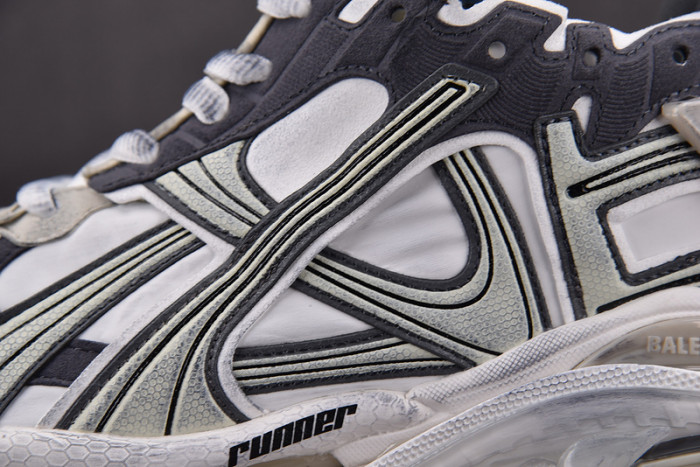 BLCG Runner Sneaker 772774 W3RMU 0150