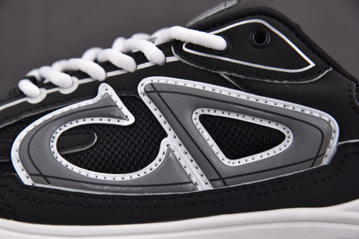 D10R B30 SNEAKER