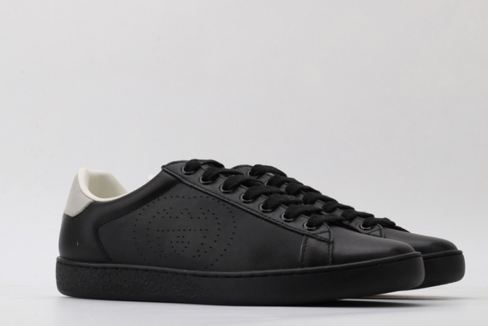 Gu66 Ace Embroidered Low-Top Sneaker 431942A38G09064