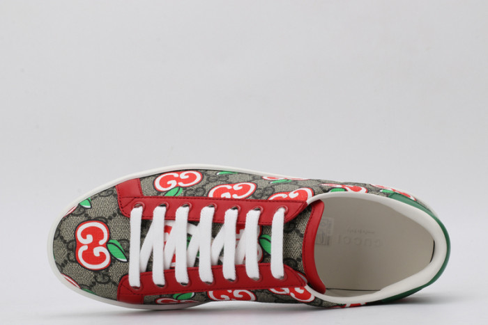 Gu66 Ace Embroidered Low-Top Sneaker