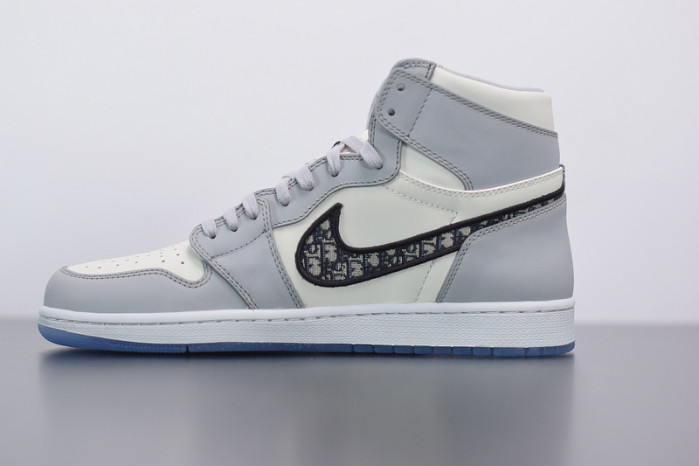 D10R X AIR JORDAN 1 HIGH OG (D10R SHOE BOX ) CN8607-002